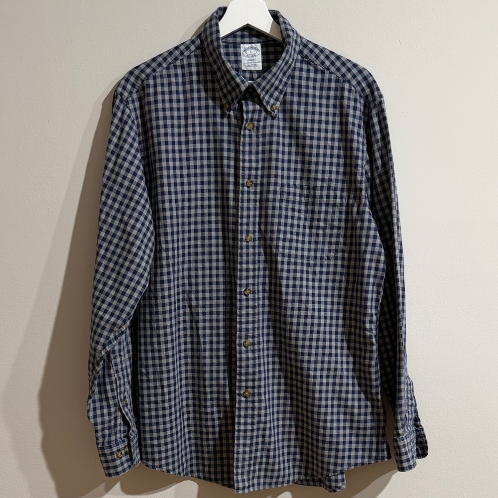 Brooks Brothers Men Large Navy/Gray Square Single Pocket Button Down Shirt Soft - Picture 4 of 11